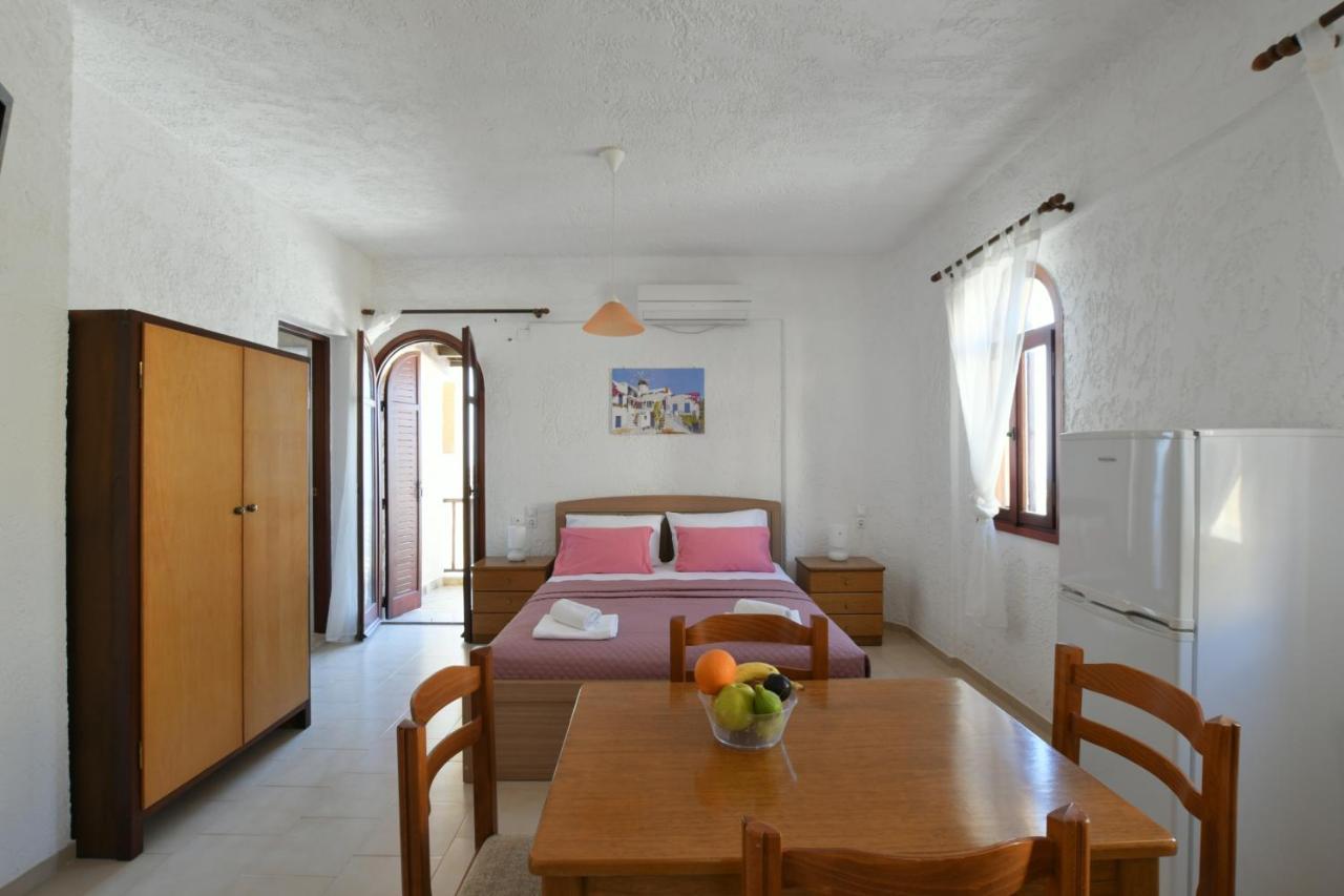 Galini Apartments 아클리아 외부 사진