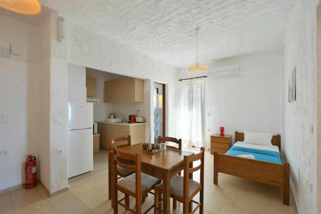 Galini Apartments 아클리아 외부 사진