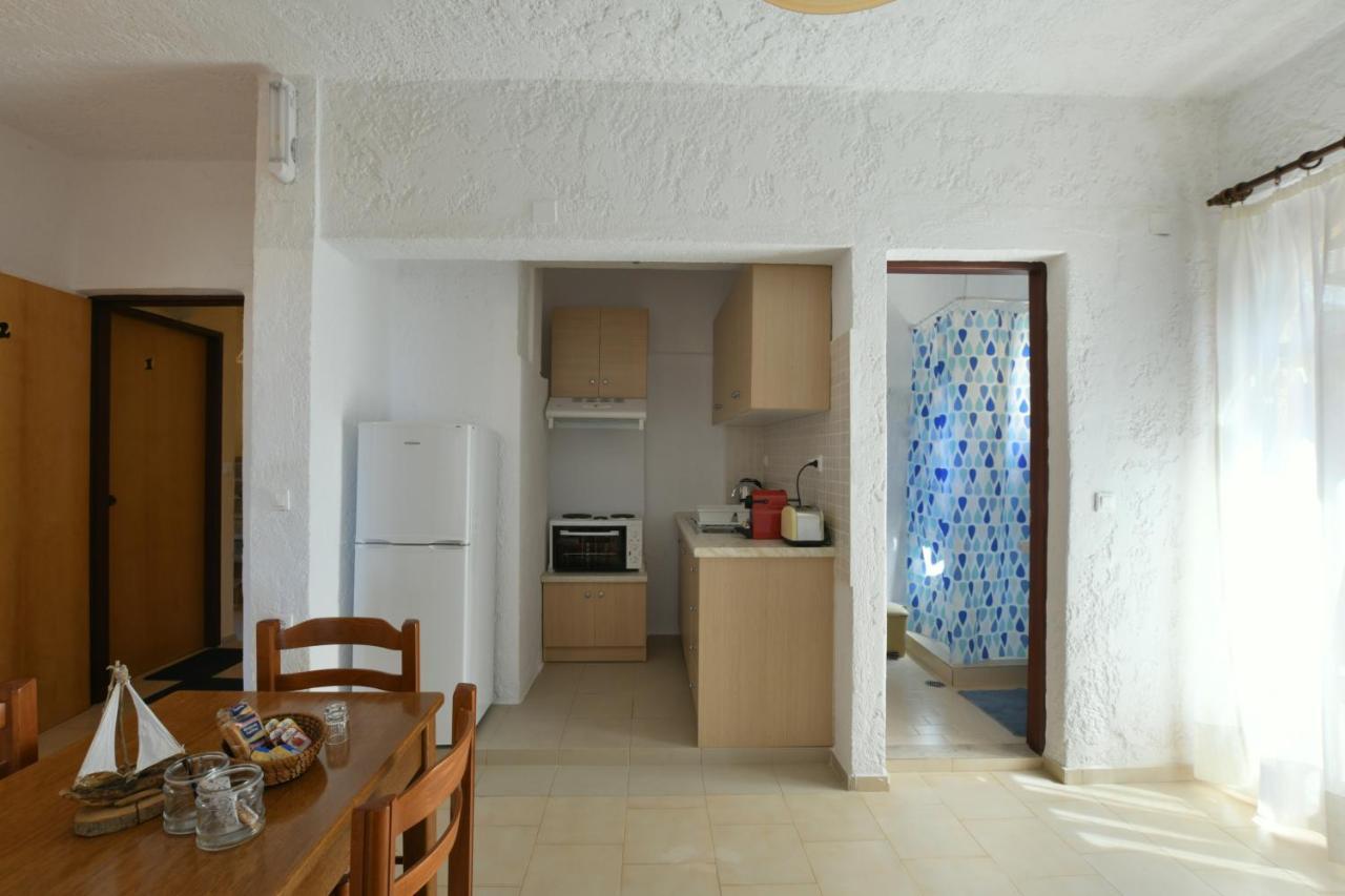 Galini Apartments 아클리아 외부 사진