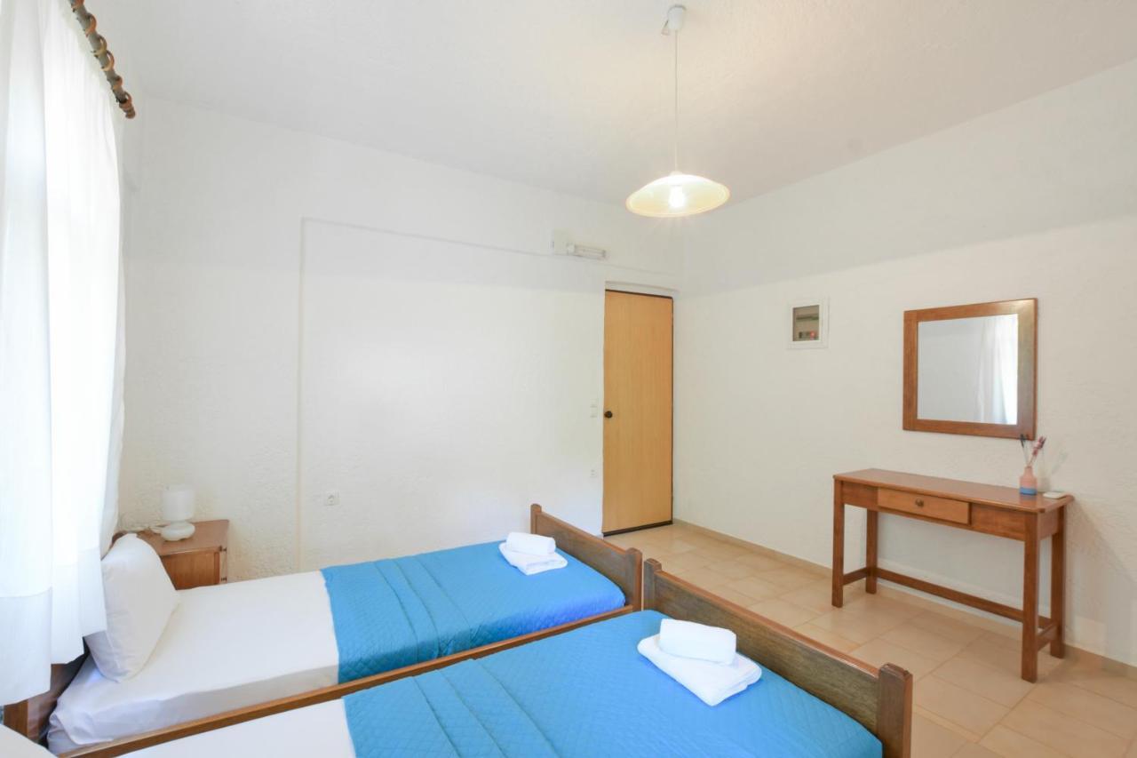 Galini Apartments 아클리아 외부 사진