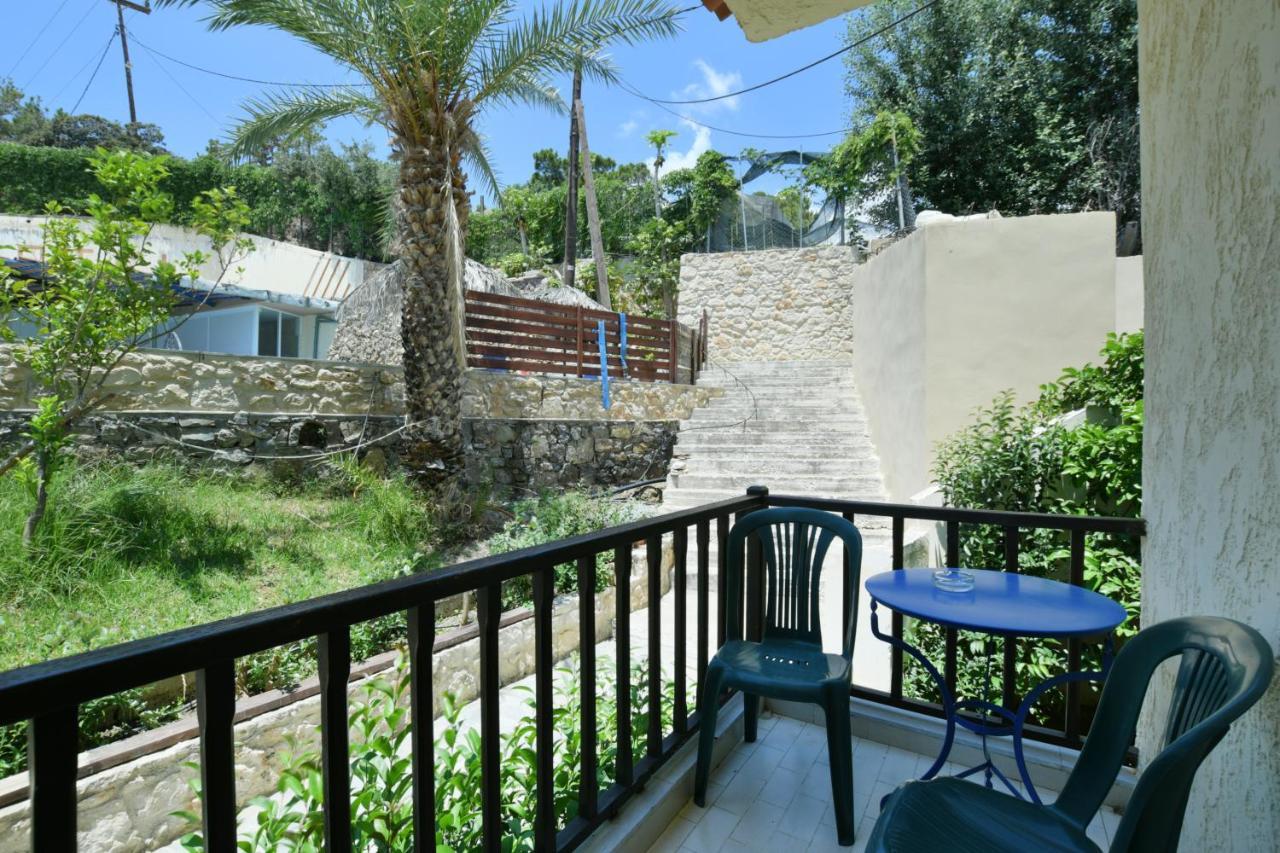 Galini Apartments 아클리아 외부 사진